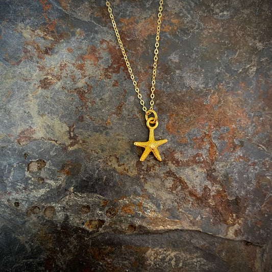 Little Starfish Necklace Gold